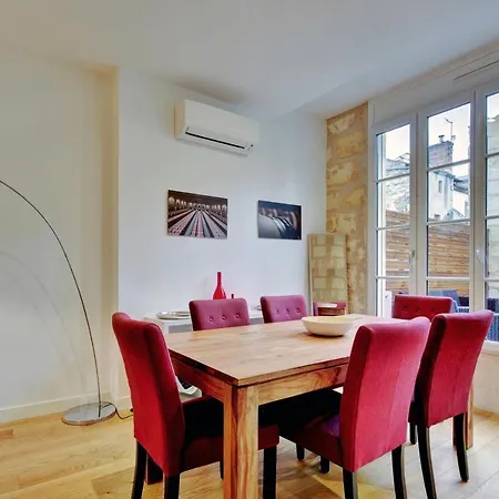 Les Halles Et Hauteurs By Cocoonr Apartment