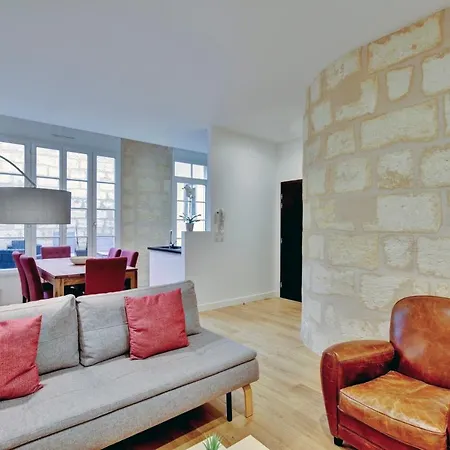 Les Halles Et Hauteurs By Cocoonr Apartment