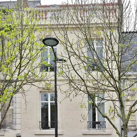 Les Halles Et Hauteurs By Cocoonr * Bordeaux