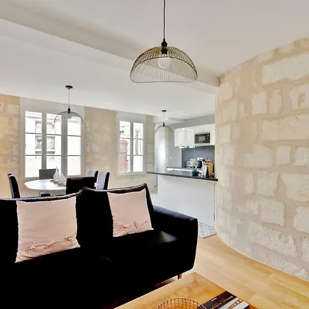 Les Halles Et Hauteurs By Cocoonr Apartment