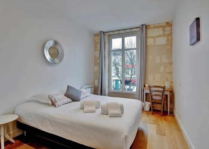 Les Halles Et Hauteurs By Cocoonr