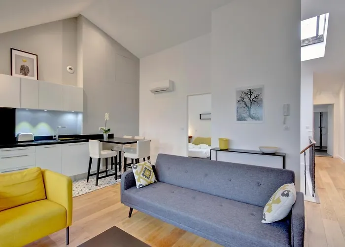 Les Halles Et Hauteurs By Cocoonr