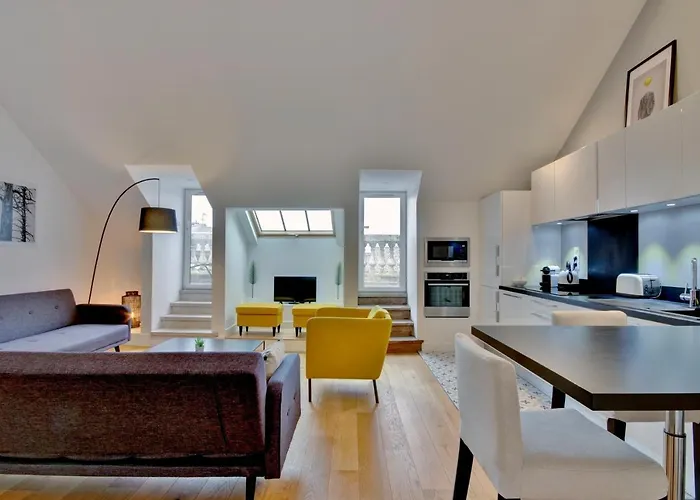 Apartment Les Halles Et Hauteurs By Cocoonr