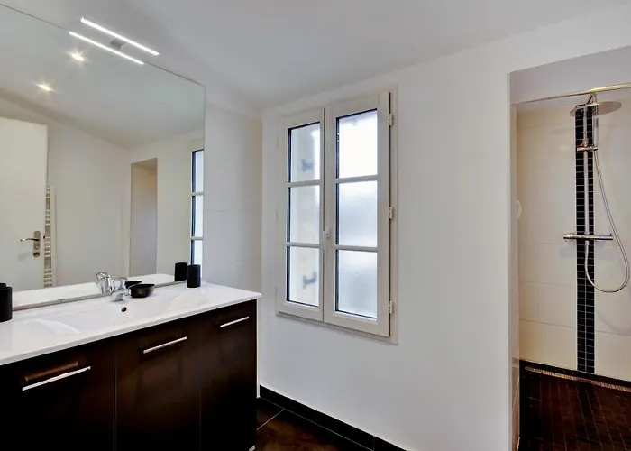 Apartament Les Halles Et Hauteurs By Cocoonr