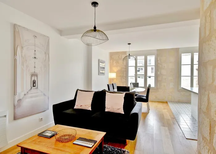 Les Halles Et Hauteurs By Cocoonr *