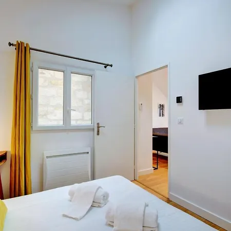 Les Halles Et Hauteurs By Cocoonr *