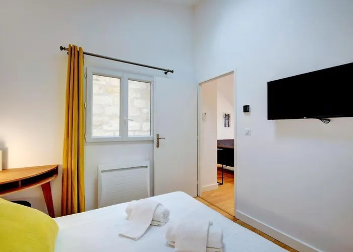 Les Halles Et Hauteurs By Cocoonr *